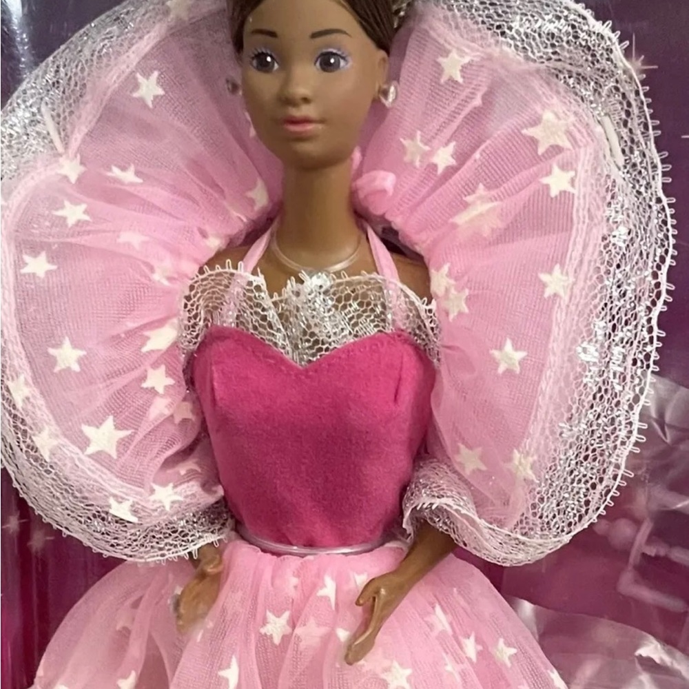 NEW IN BOX Vintage 1986 African American Dream Glow Barbie Doll